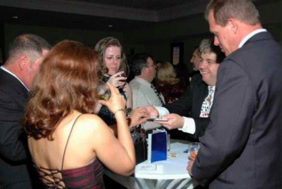 Strolling Close-up Magic Orlando FL